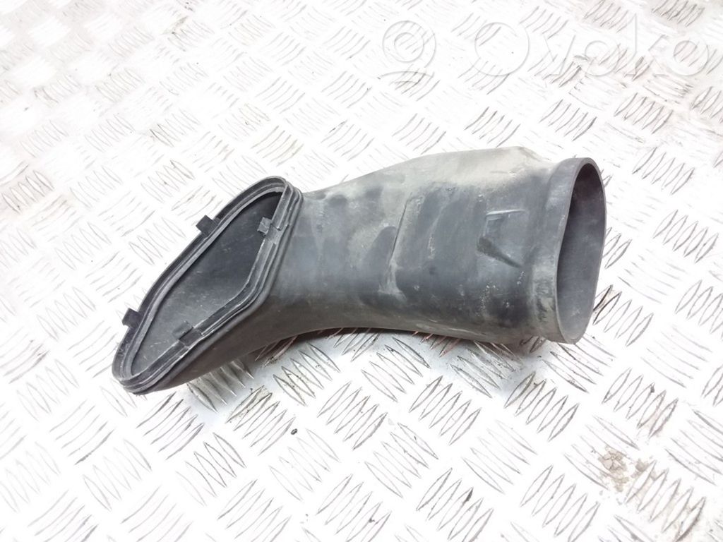 BMW 5 E60 E61 Air intake duct part 