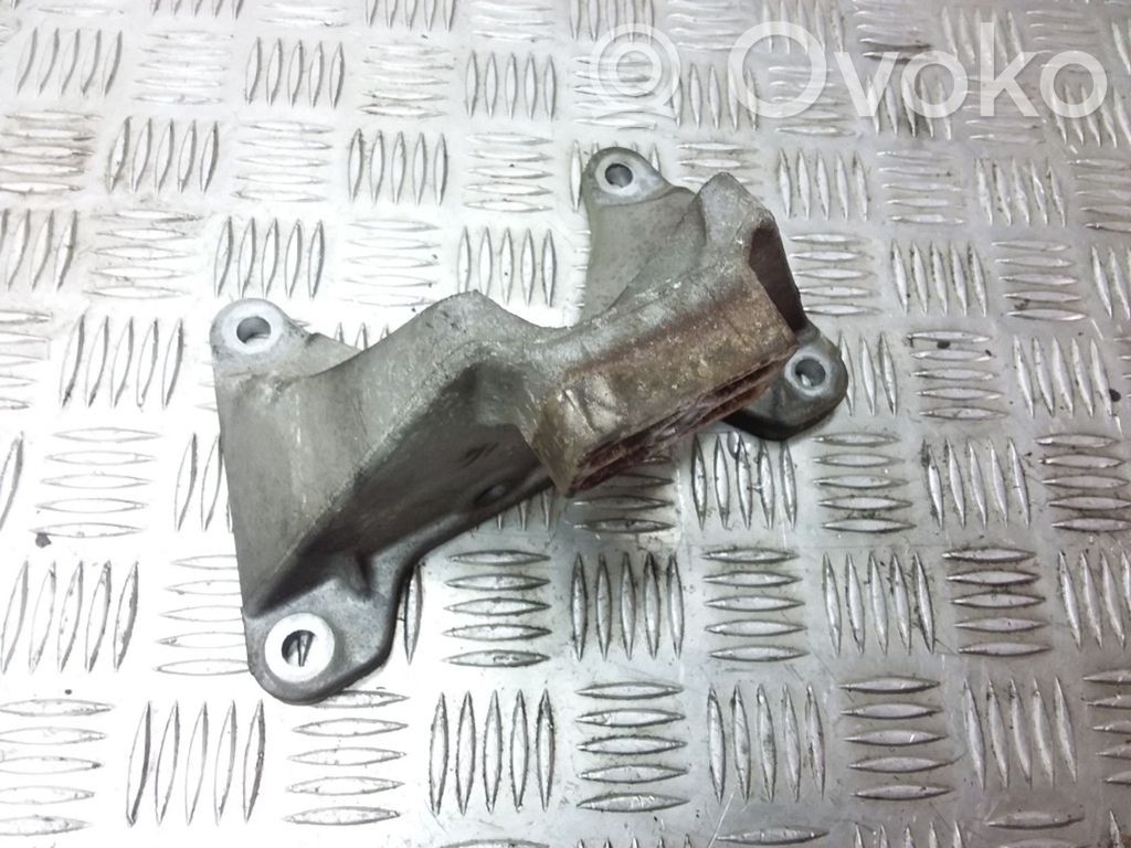 BMW 5 E60 E61 Gearbox mounting bracket 