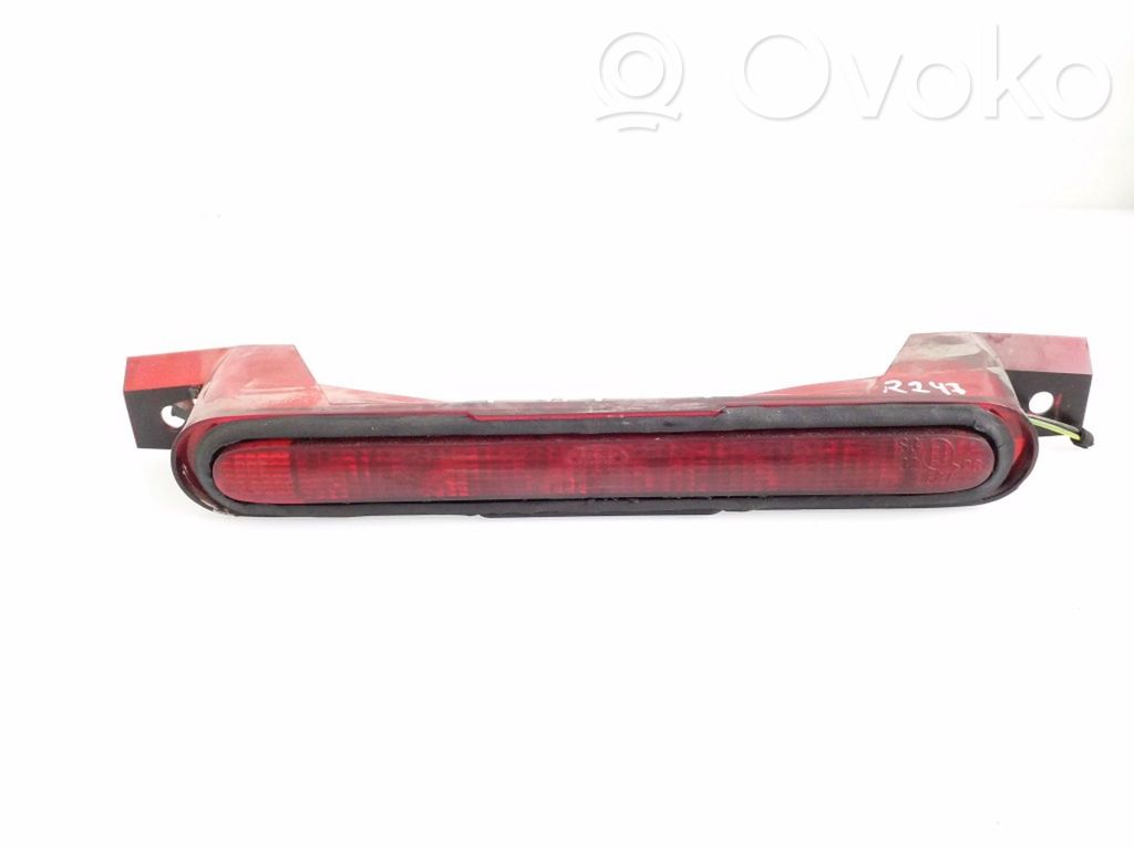 Ford Focus Third/center stoplight 