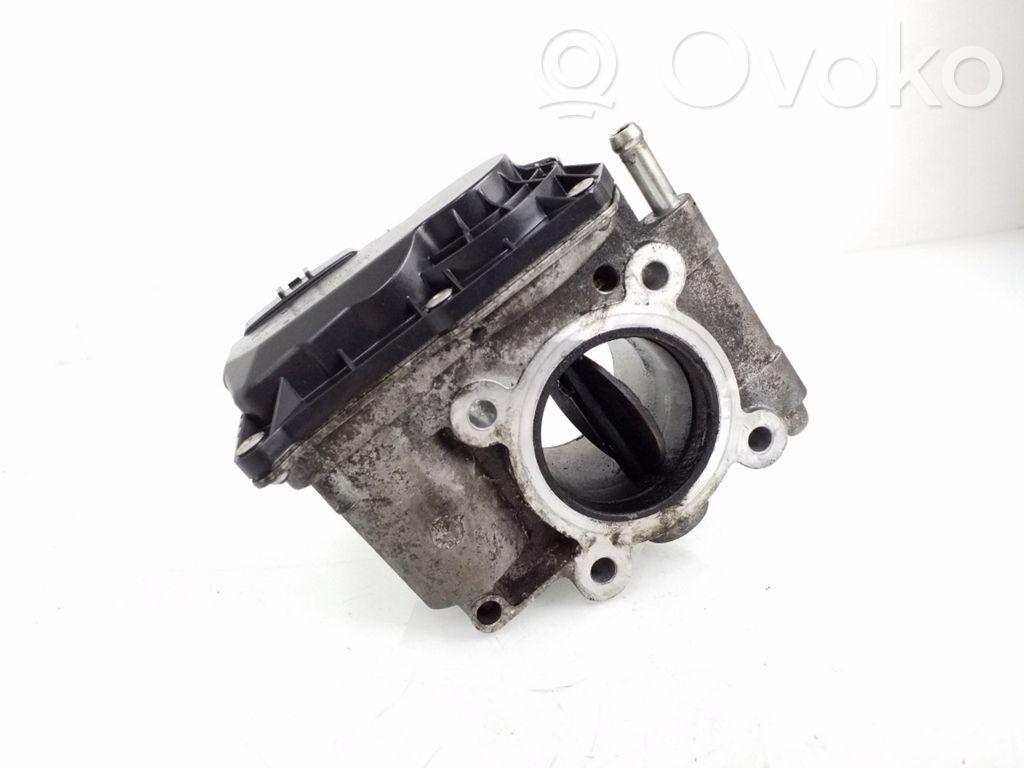 Throttle valve   RF7J136B0C