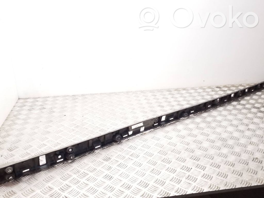 Tesla Model X Sill supporting ledge 
