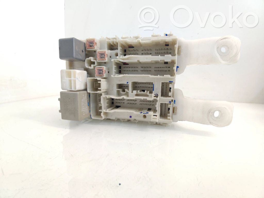 Toyota RAV 4 (XA30) Fuse module 