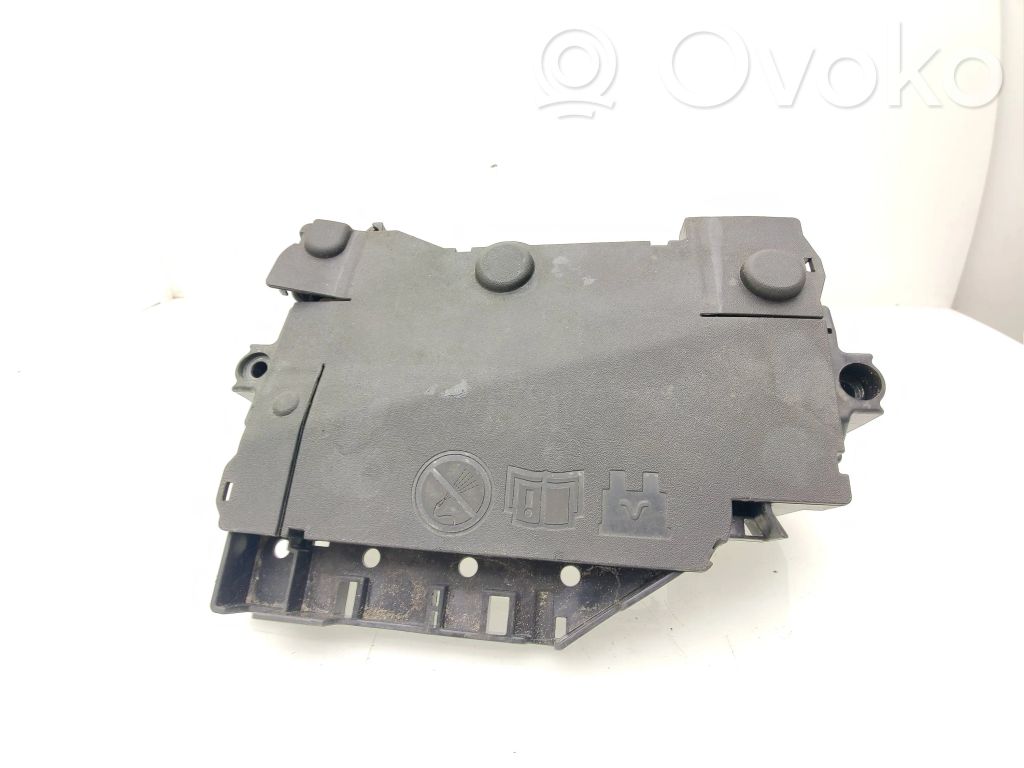 Volvo V40 Fuse module 