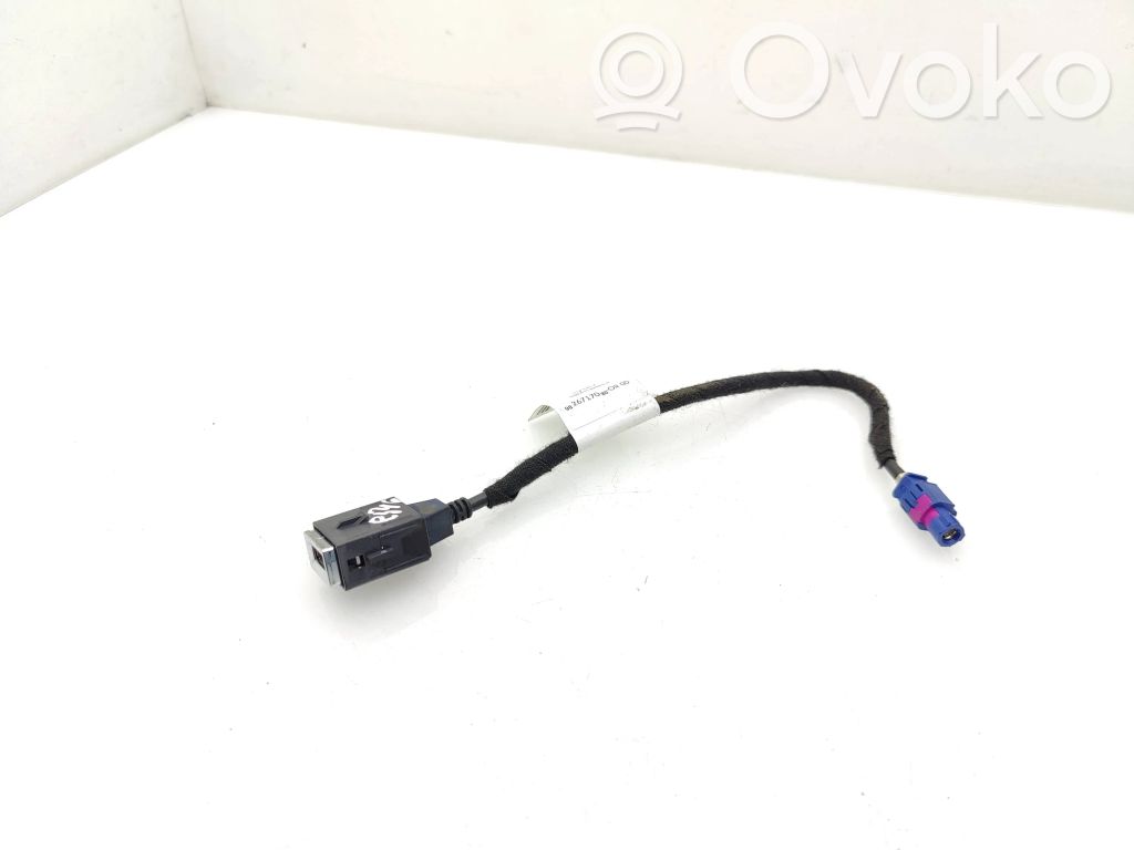 Peugeot 308 Enchufe conector USB 