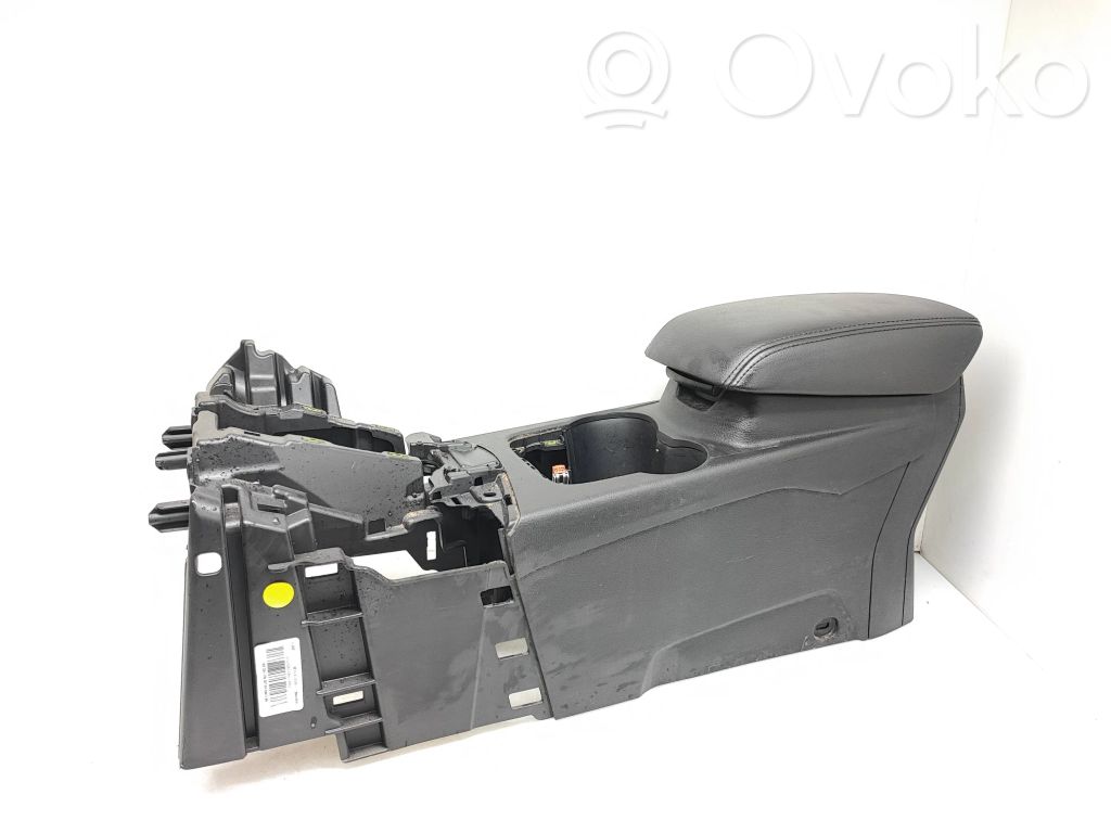 Ford Focus Centrālā konsole 