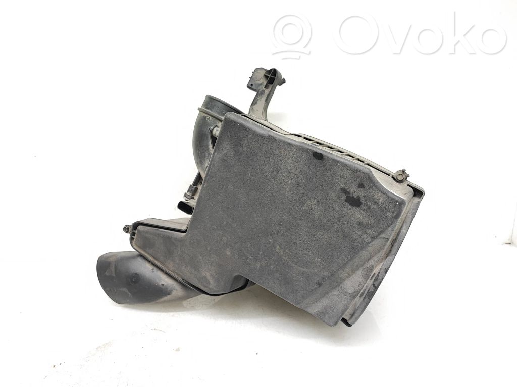 Ford Focus Air filter box 