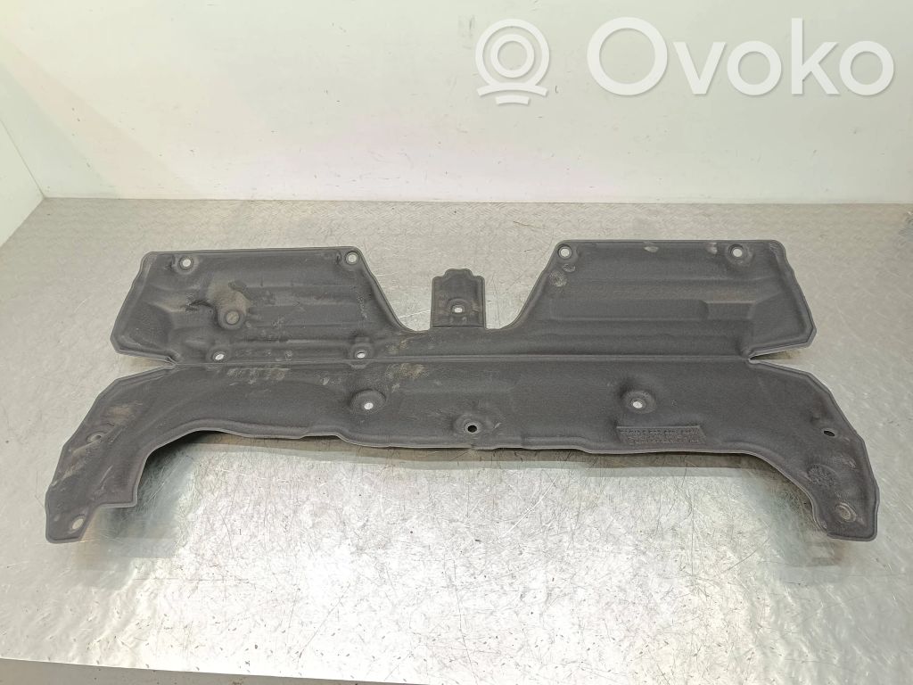 BMW i4 Heat shield in engine bay 