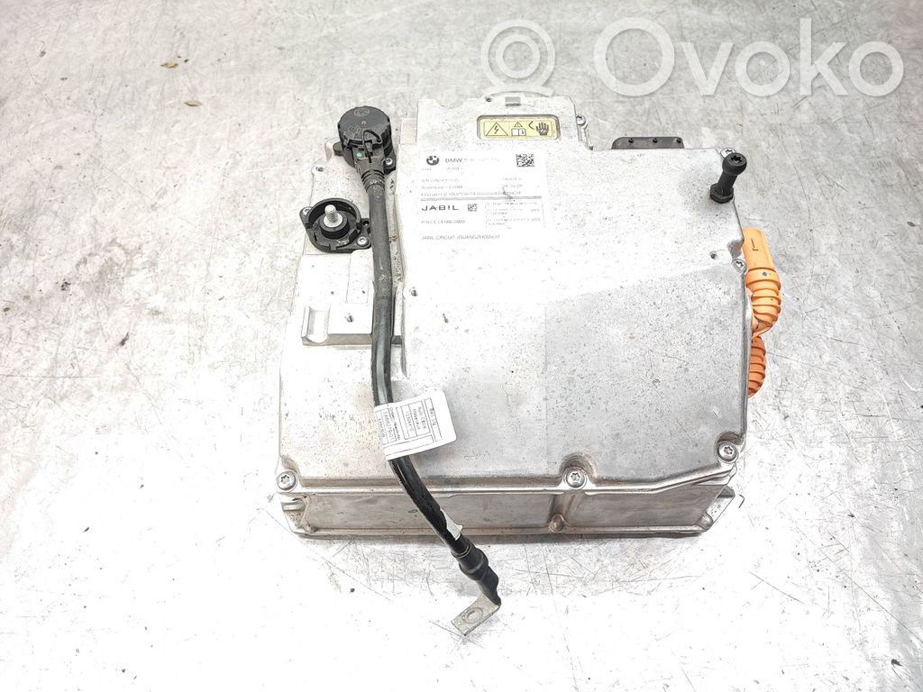 BMW i4 Voltage converter inverter 