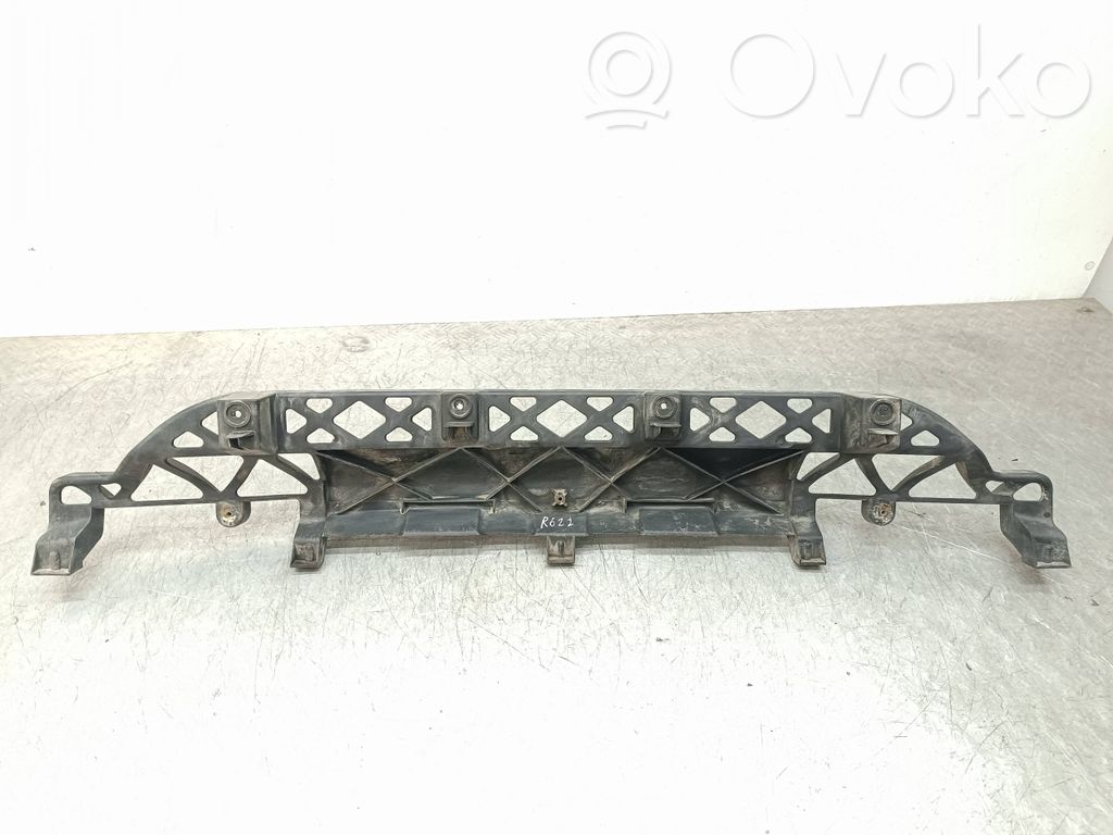 Audi Q7 4L Staffa di rinforzo montaggio del paraurti posteriore 