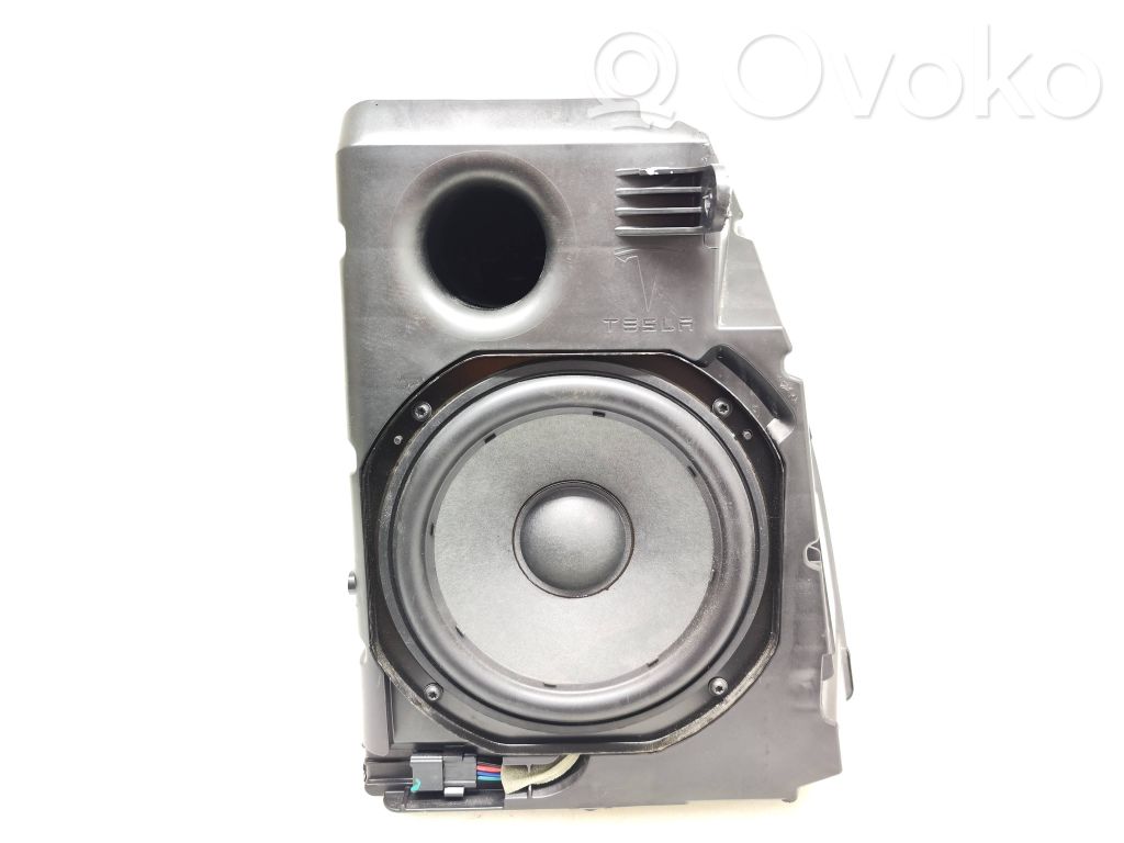 Tesla Model 3 Subwoofer 