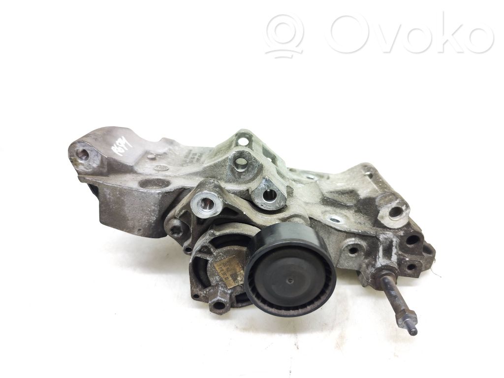 BMW 5 F10 F11 Mocowanie alternatora 