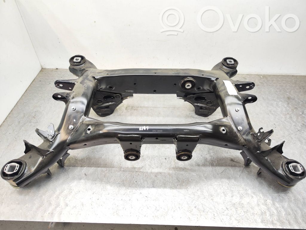 BMW X3 G01 Galinis traversas 