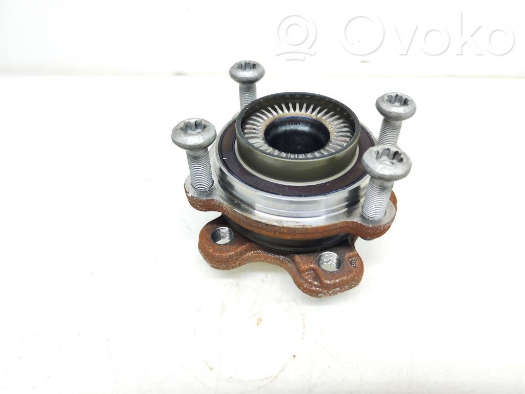 Cubo de rueda trasera   8838134