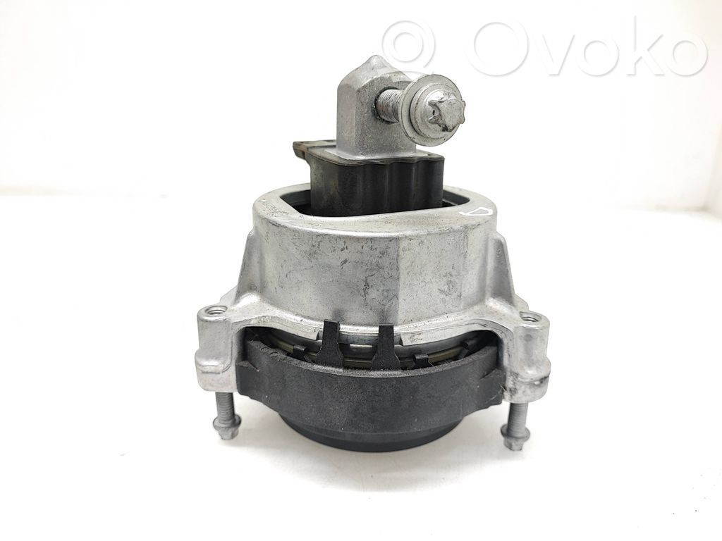 Engine mount bracket   6860496,125841,210623