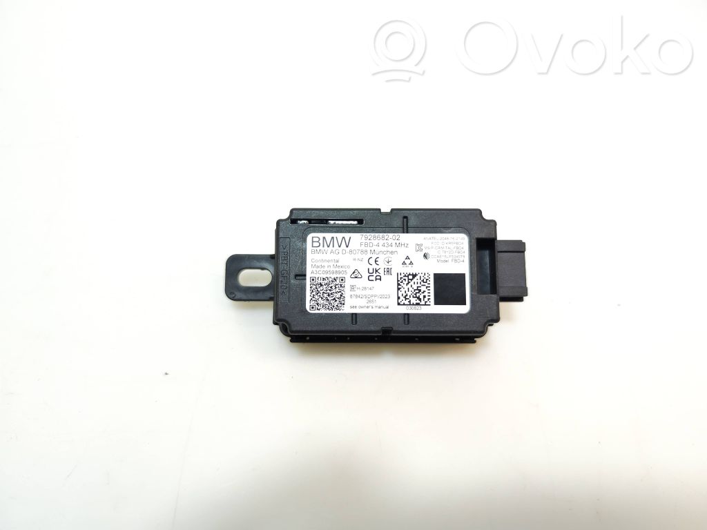 BMW X3 G01 Antenos stiprintuvas 