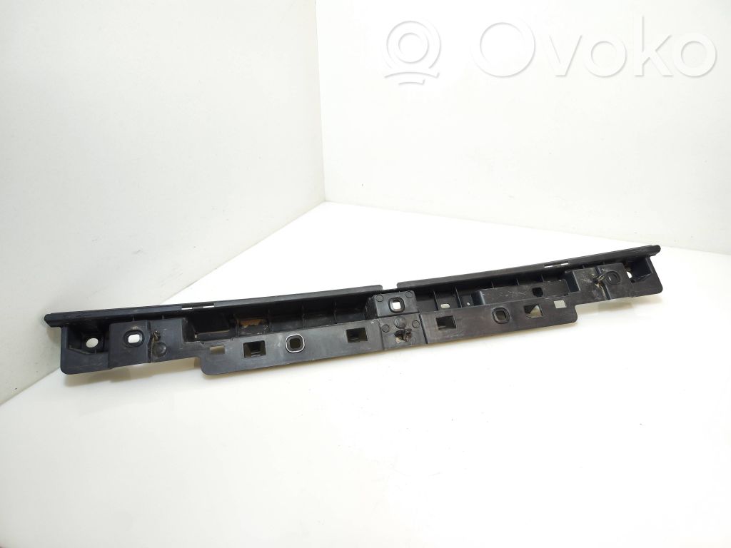 Toyota Proace Soporte de montaje del parachoques trasero 