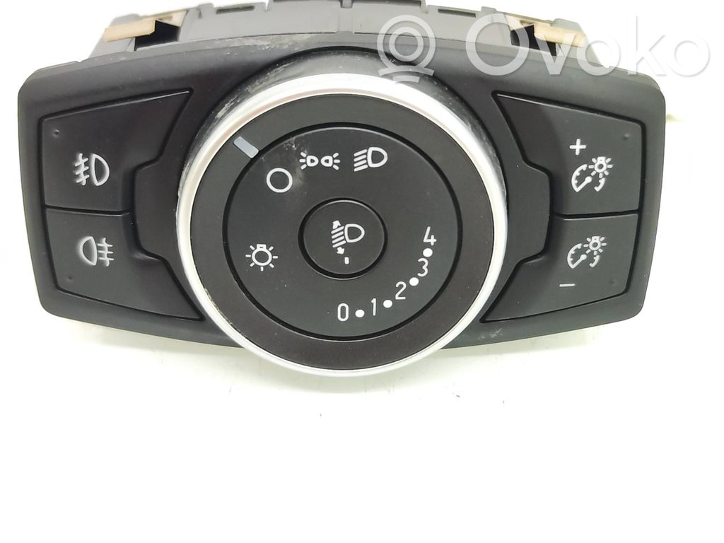 Ford Focus Light switch 