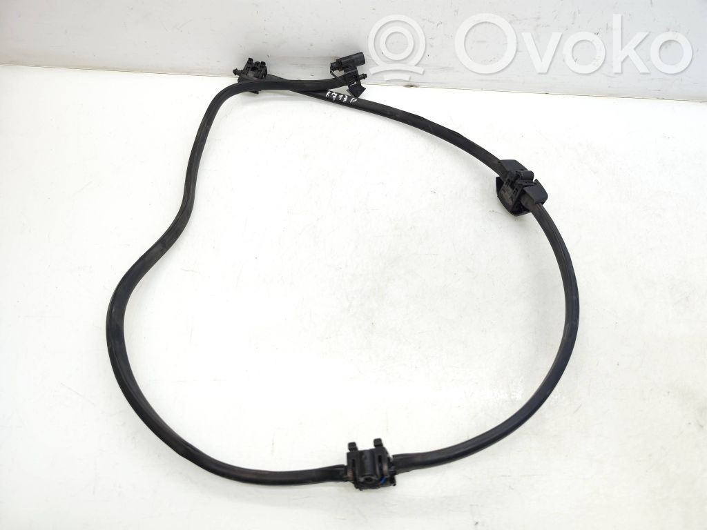 BMW 5 G30 G31 G38 Dysza spryskiwacza szyby przedniej / czołowej 