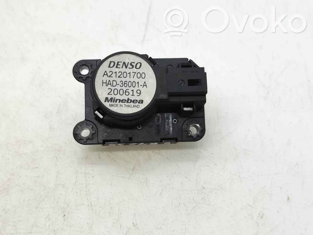 Opel Combo E Silniczek nagrzewnicy 