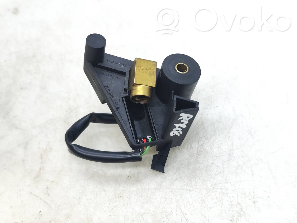 Válvula de vacío   7L0616751A