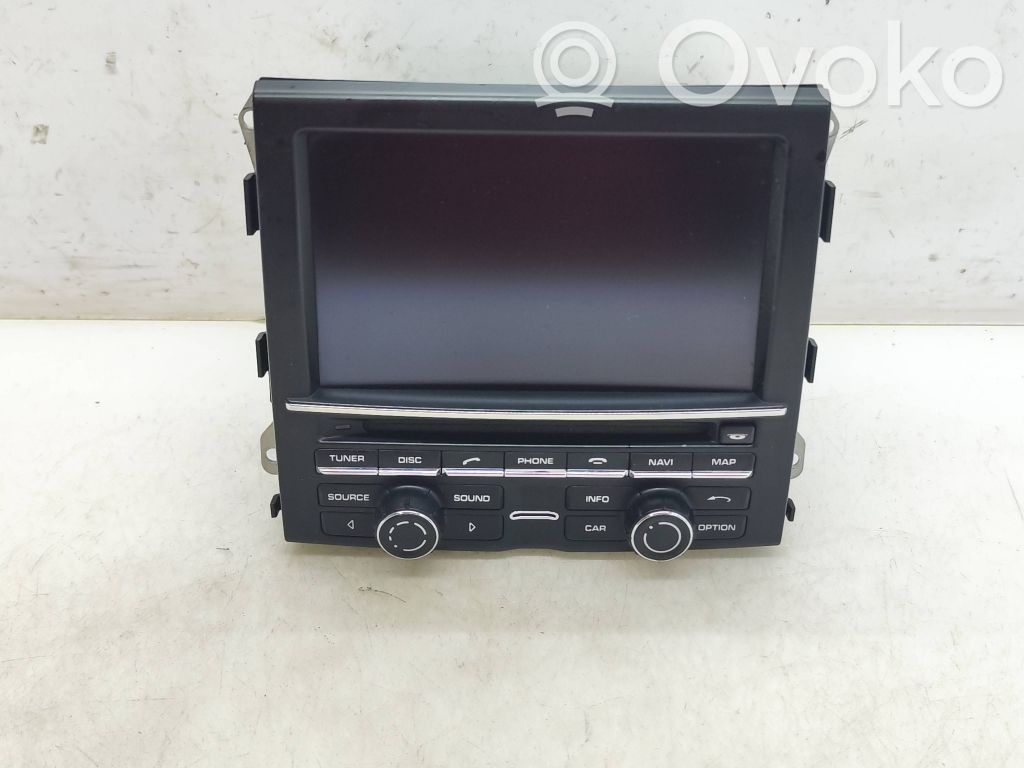 Porsche Cayenne (92A) Panel / Radioodtwarzacz CD/DVD/GPS 