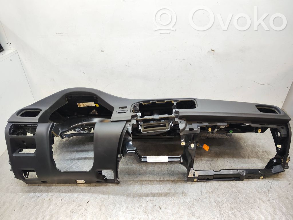 Volvo S60 Панель 