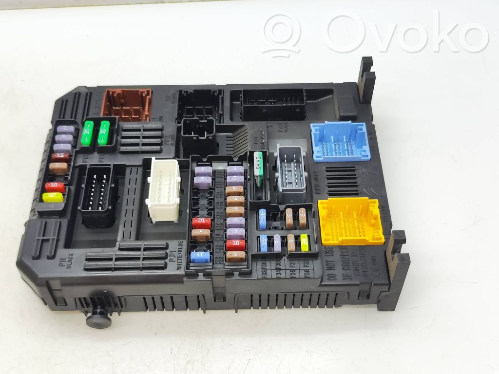 Toyota Proace Módulo de fusible 