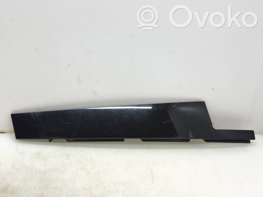Etuoven lasin muotolista   10E837901A