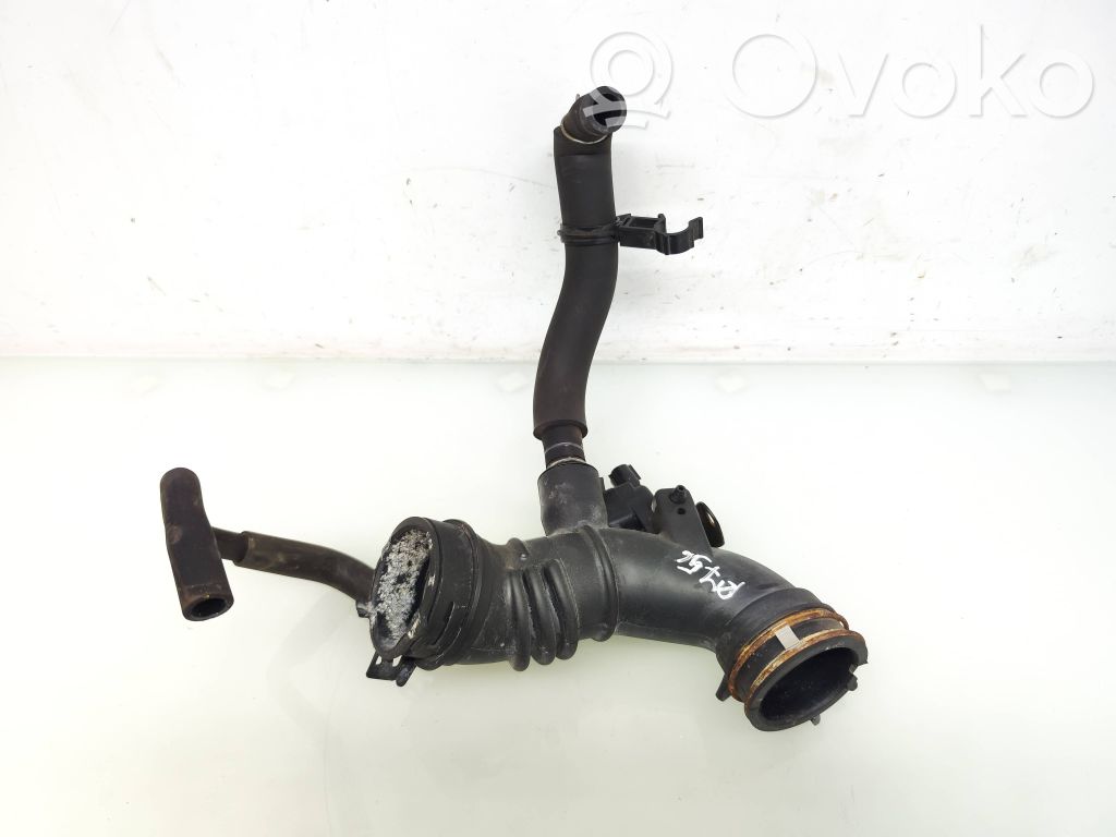 Toyota Yaris Parte del condotto di aspirazione dell'aria 