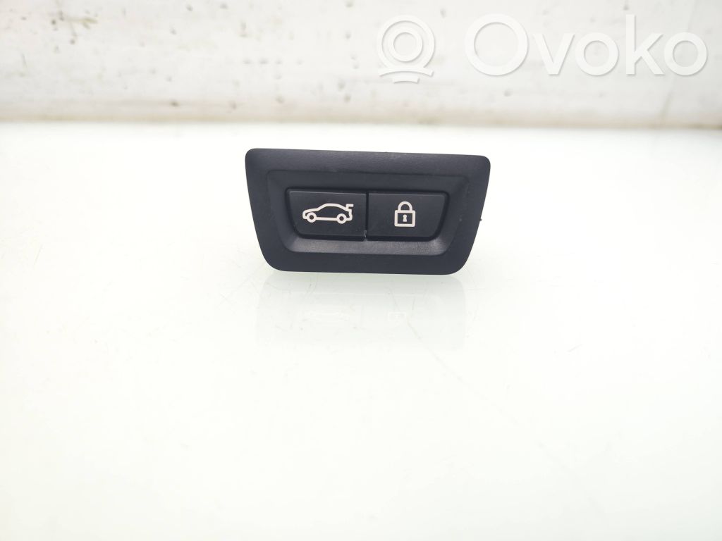 BMW i4 Interruttore a pulsante apertura portellone posteriore/bagagliaio 