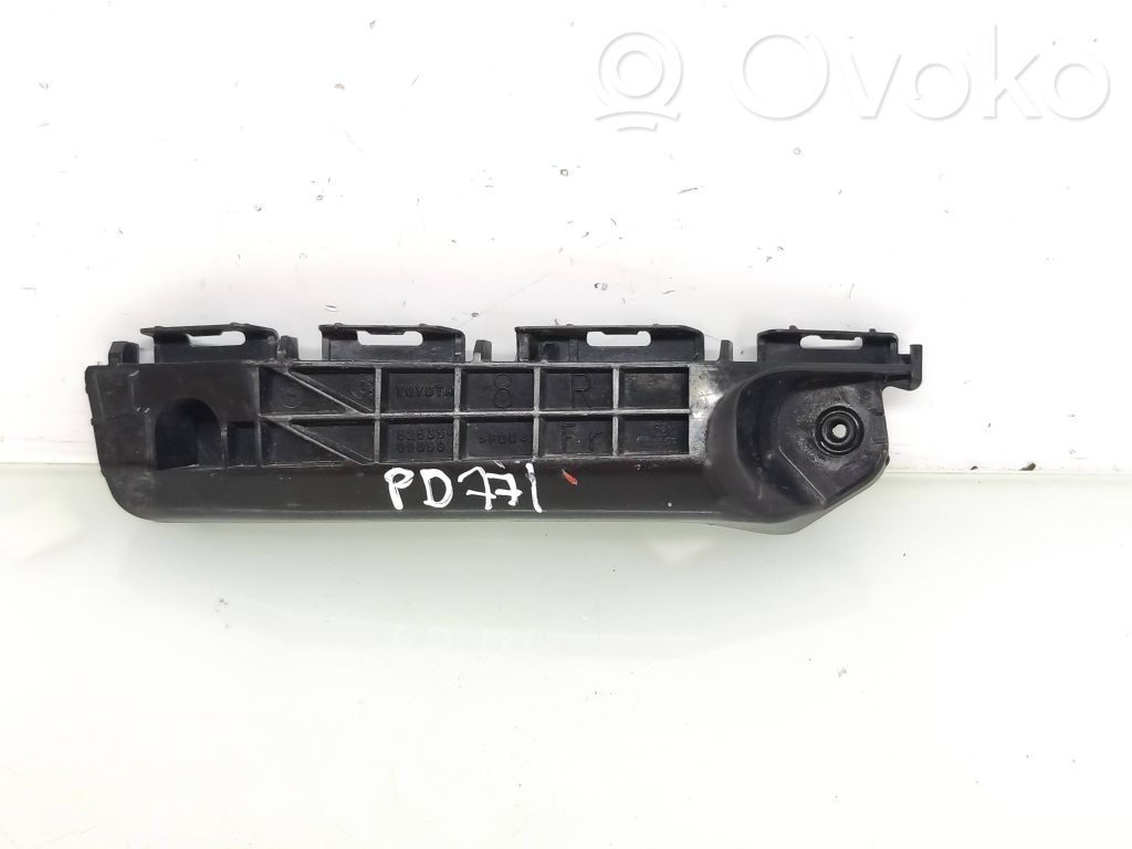 Toyota Yaris Soporte del parachoques delantero 