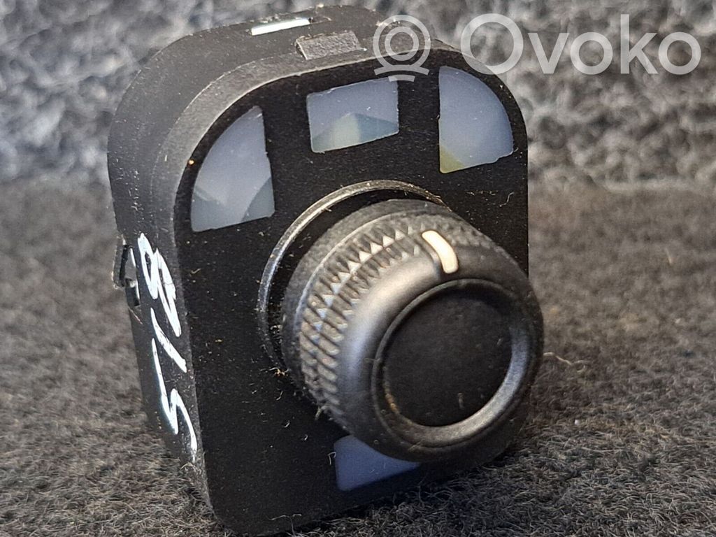 Audi A4 S4 B8 8K Wing mirror switch 