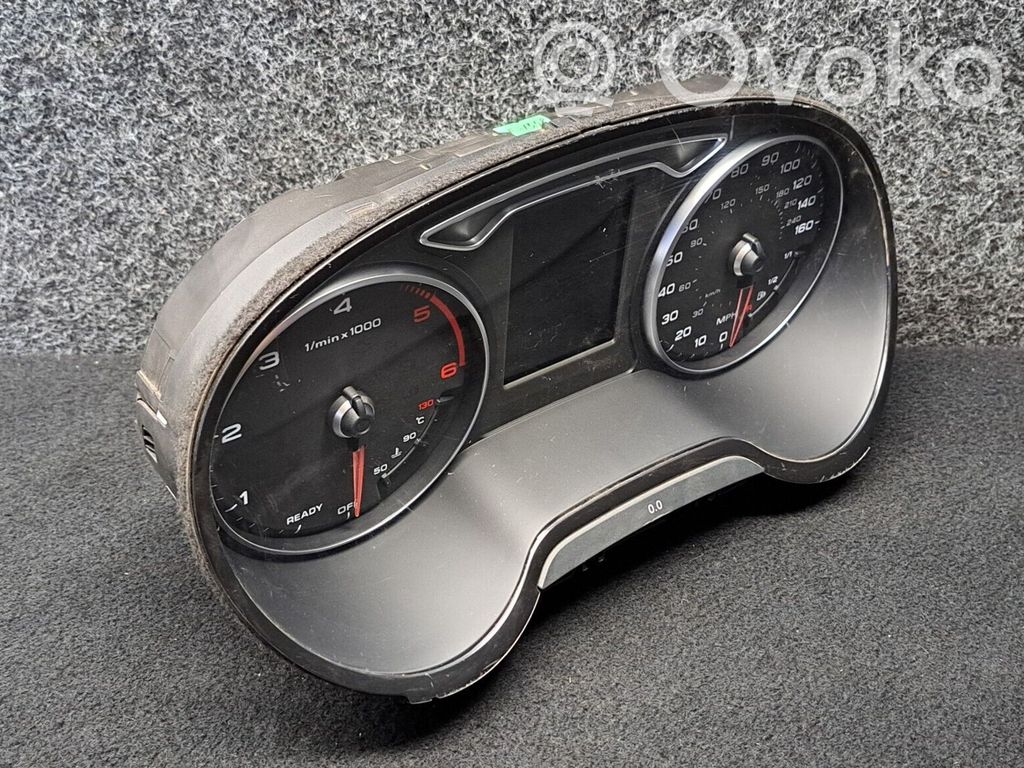 Audi A3 S3 8V Licznik / Prędkościomierz 