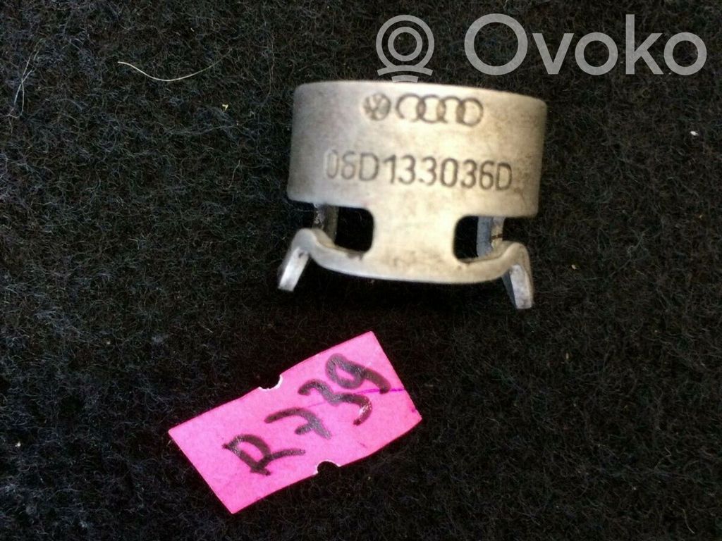 Audi A4 S4 B6 8E 8H Inne części komory silnika 