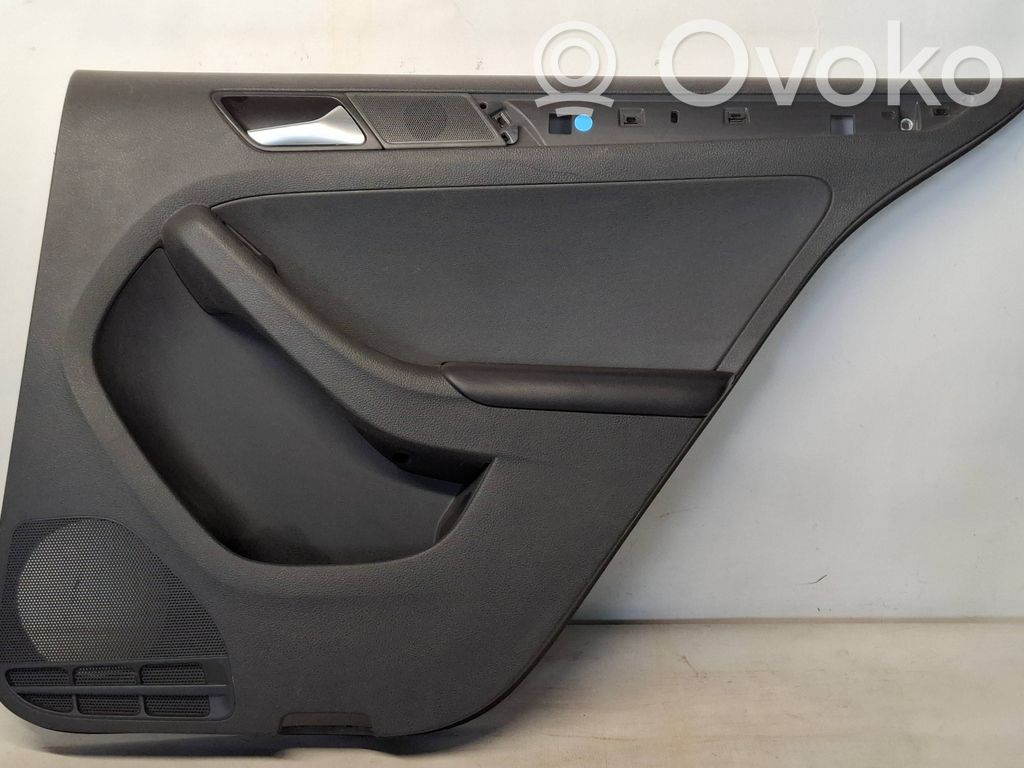 Volkswagen Jetta VI Boczki / Poszycie drzwi tylnych 