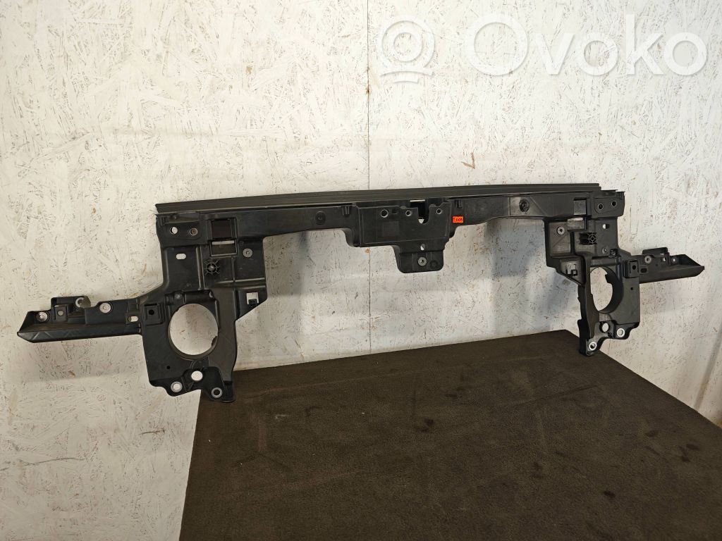Volkswagen Touareg II Panel mocowania chłodnicy / góra 