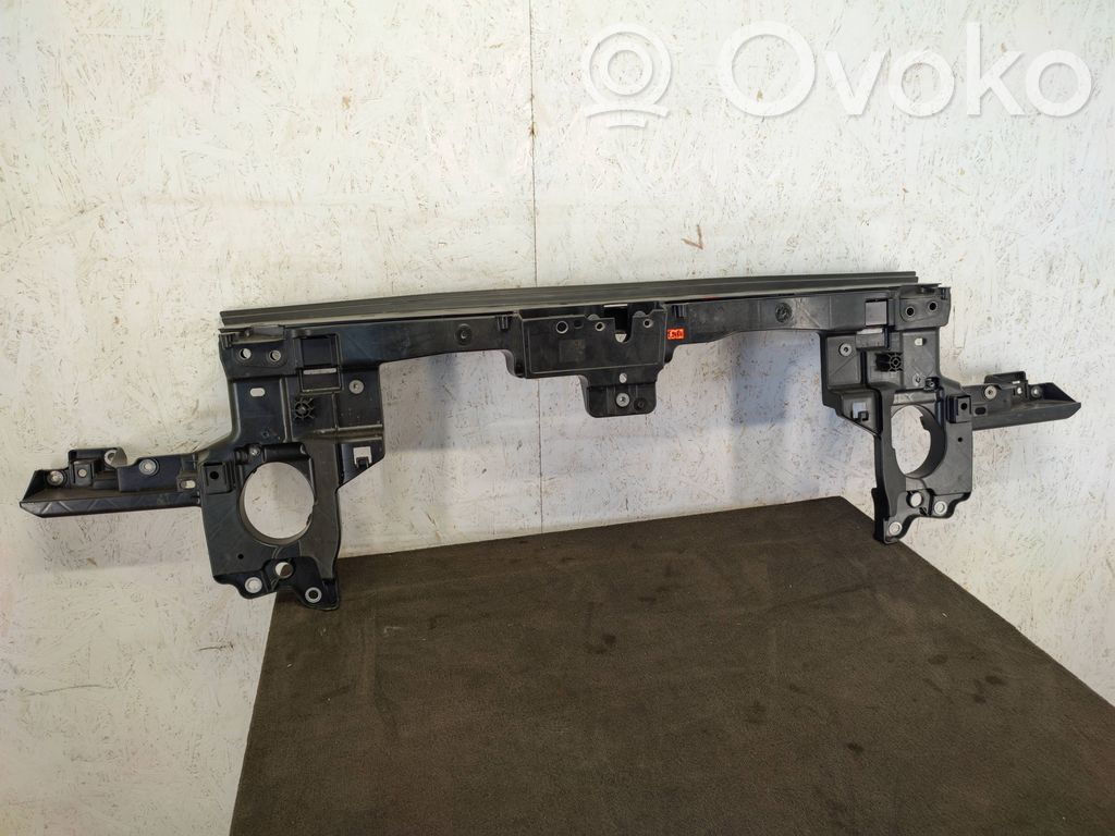 Volkswagen Touareg II Panel mocowania chłodnicy / góra 