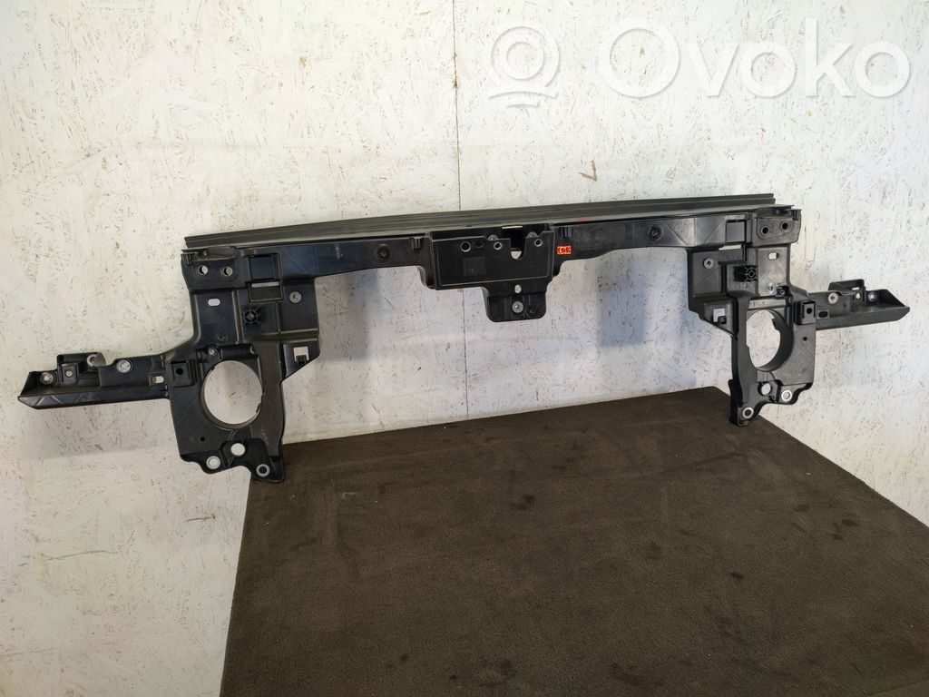 Volkswagen Touareg II Panel mocowania chłodnicy / góra 