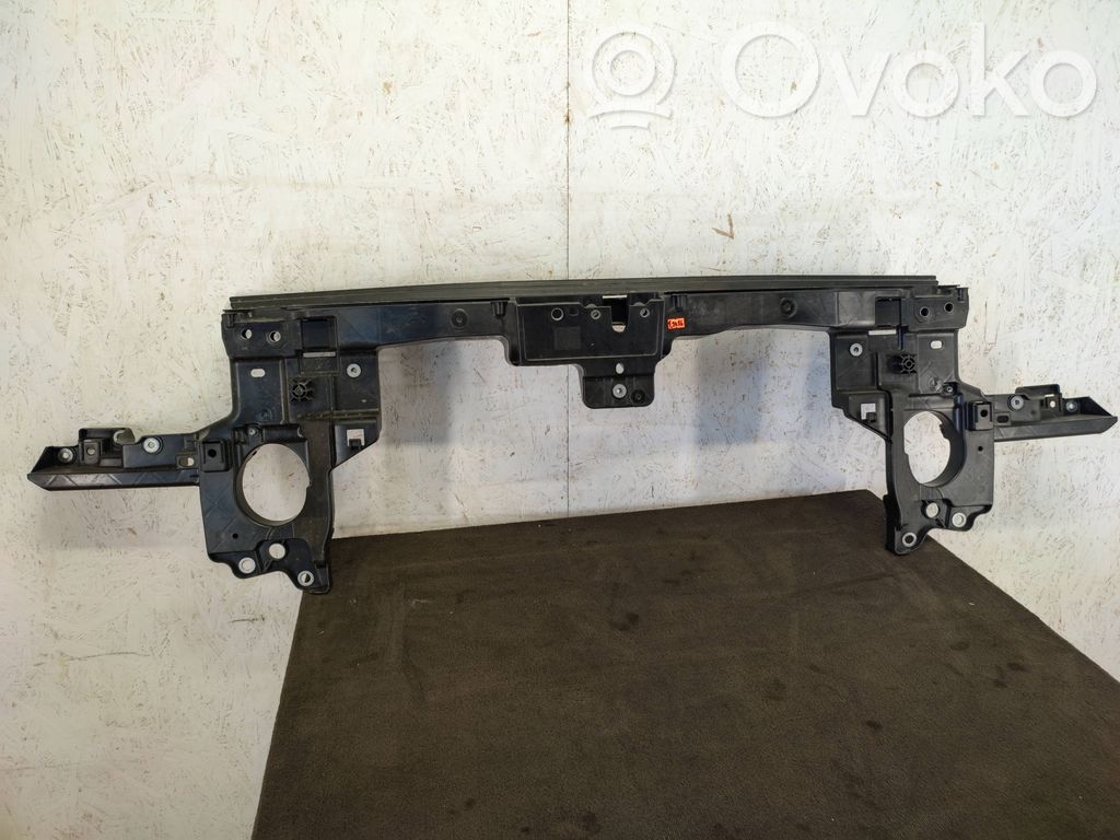 Volkswagen Touareg II Panel mocowania chłodnicy / góra 