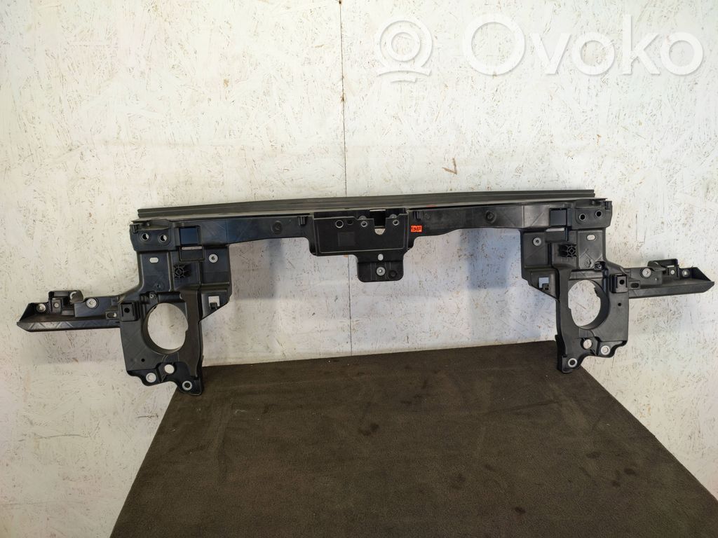 Volkswagen Touareg II Panel mocowania chłodnicy / góra 