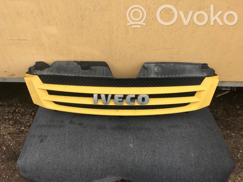 Iveco Daily 35 - 40.10 Etusäleikkö 