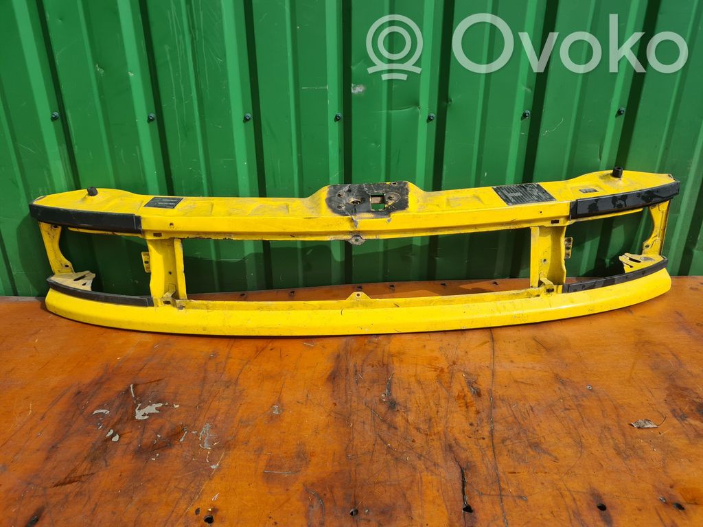 Iveco Daily 35.8 - 9 Schlossträger frontträger frontmaske 