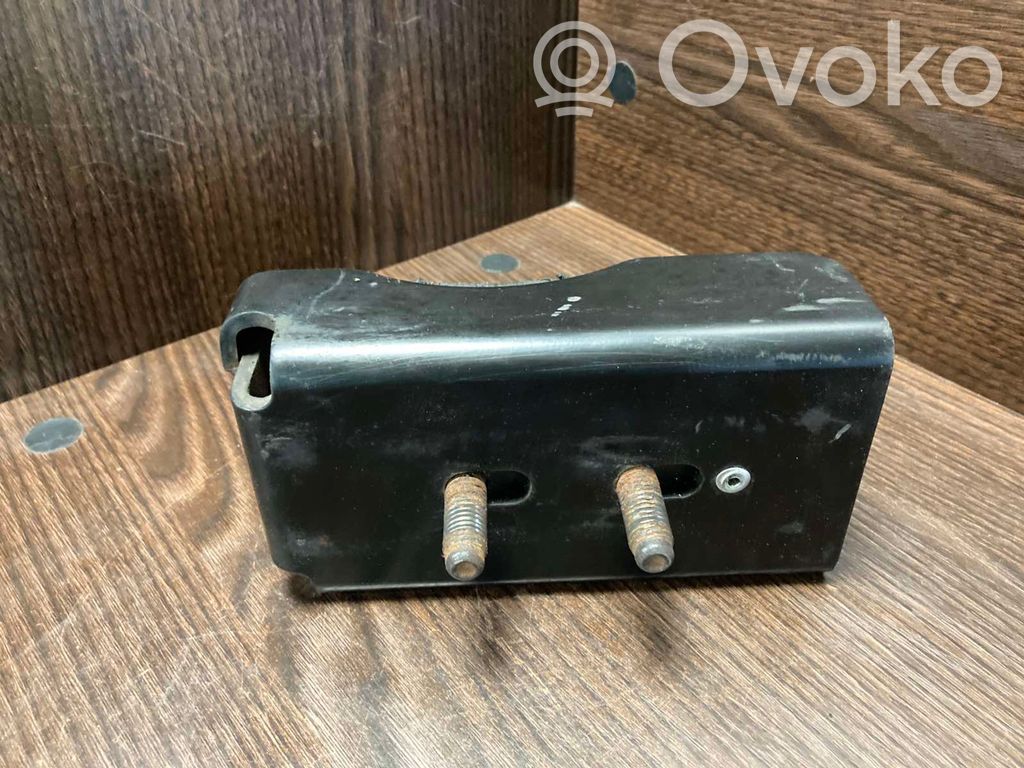 Iveco Daily 3rd gen Engine mount bracket 