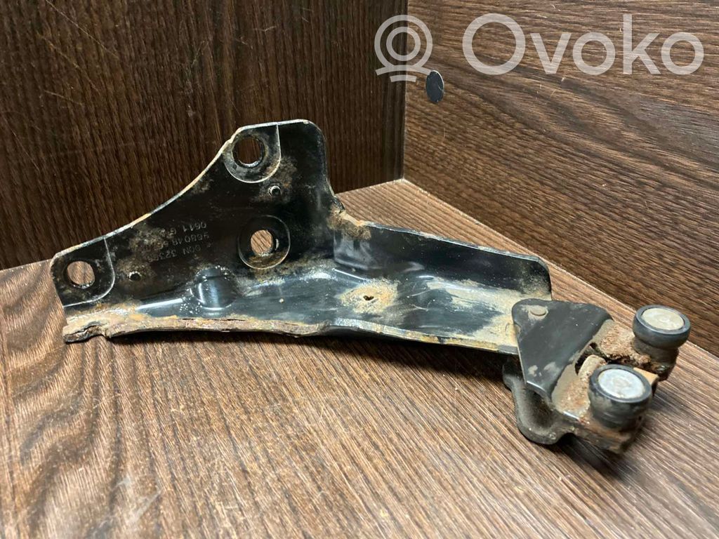 Citroen Berlingo Ritinėlio kreiptuvas apatinis/ vyris apatinis 