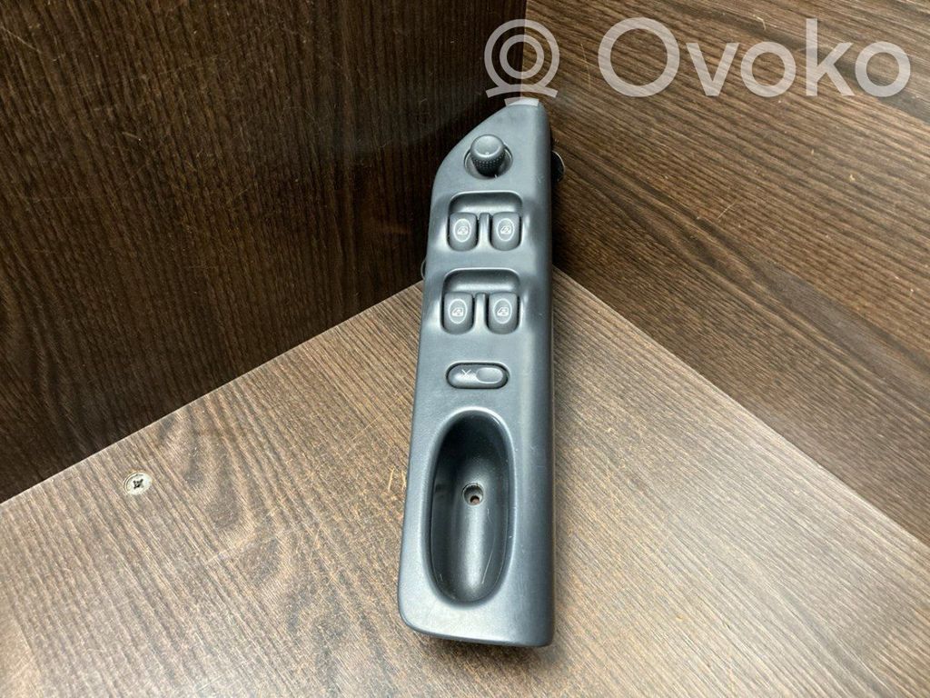 Renault Laguna I Electric window control switch 