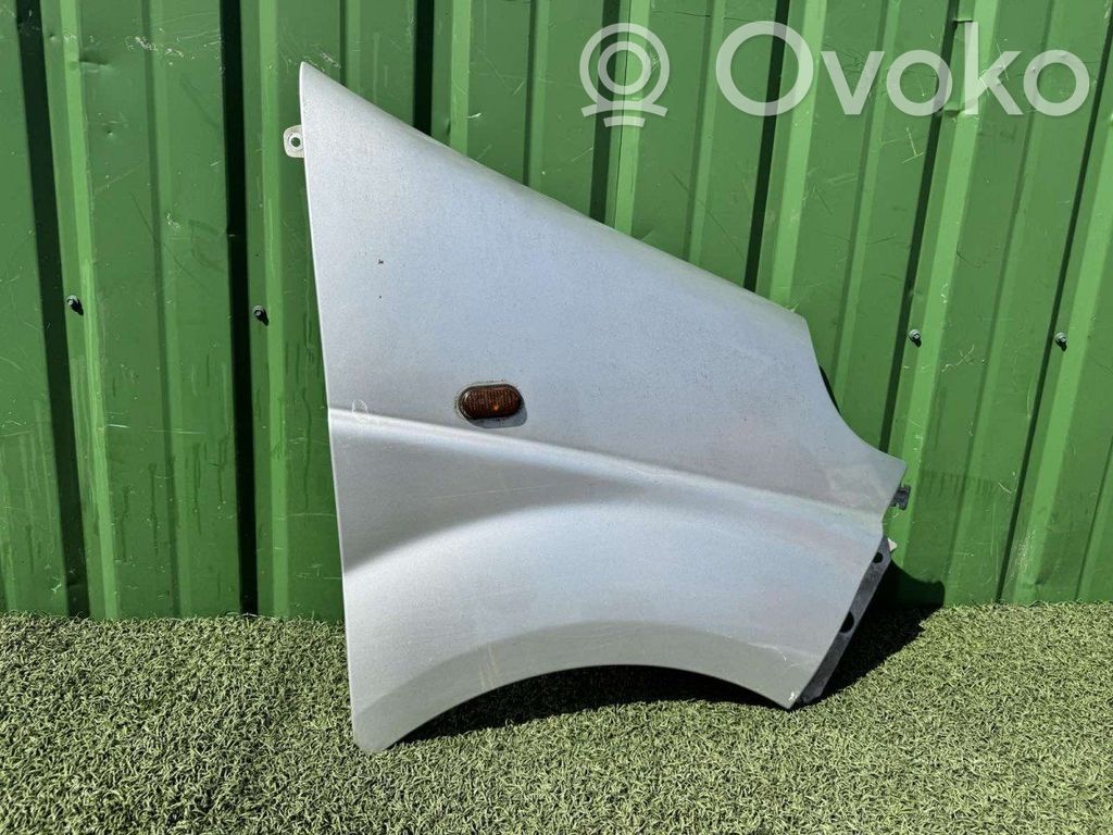 Opel Vivaro Guardabarro 
