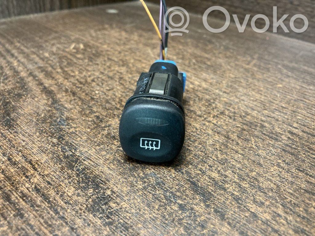 Ford C-MAX I Windscreen/window heater switch 