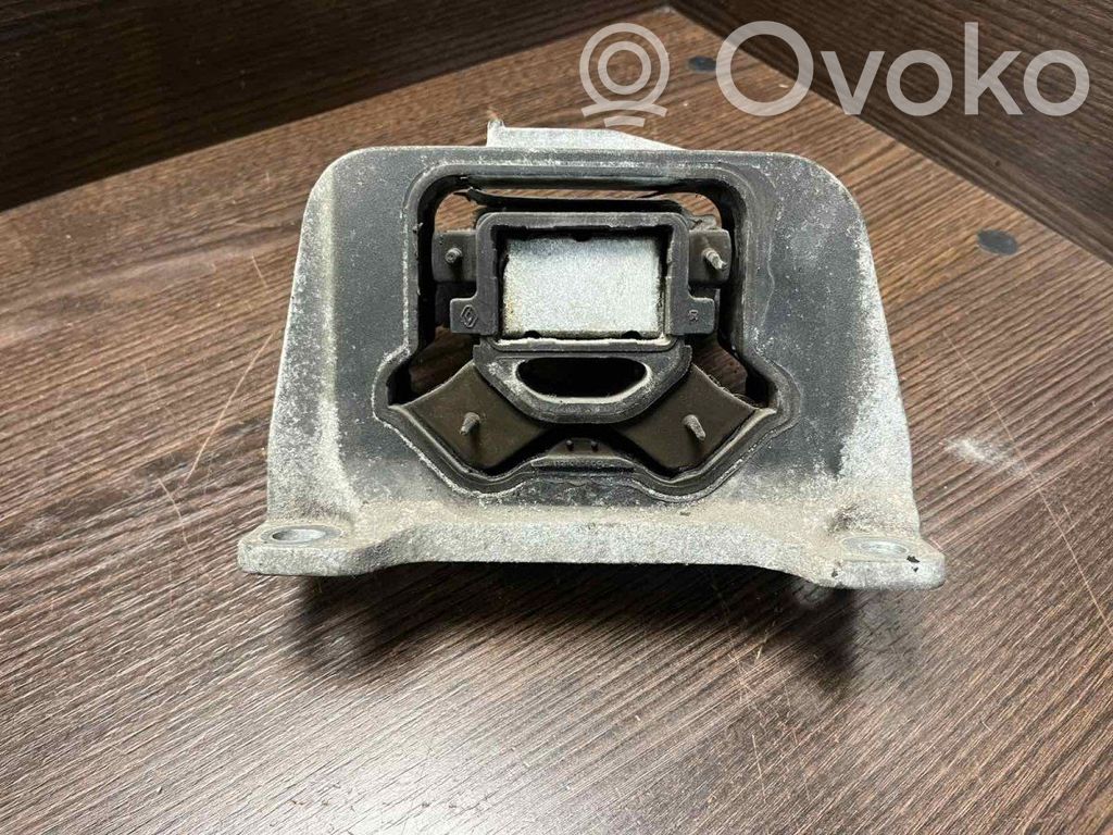 Engine mount bracket   112108180R,112108180R,112108180