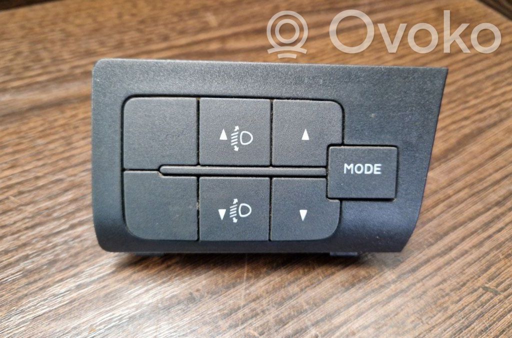 Fiat Ducato Headlight level height control switch 