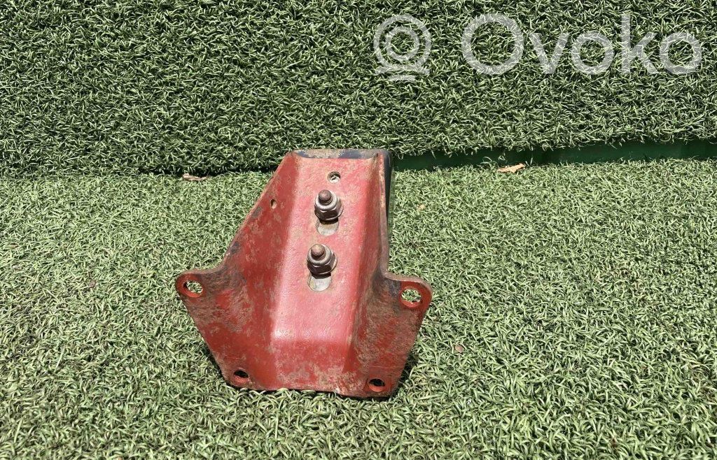 Iveco Daily 3rd gen Engine mount bracket 